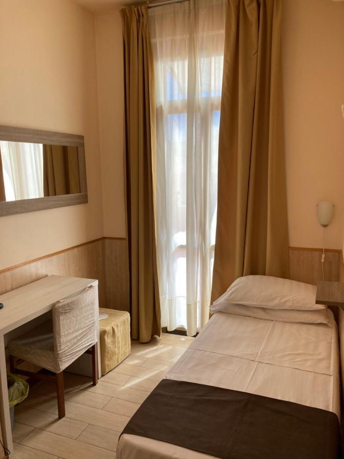 Hotel Adler มิลาน ภายนอก รูปภาพ